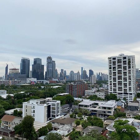 شقة Nantiruj Tower - นันทิรุจ ทาวเวอร์ เซอร์วิสอพาร์ทเม้นท์ สุขุมวิท ซอย 8 بانكوك المظهر الخارجي الصورة