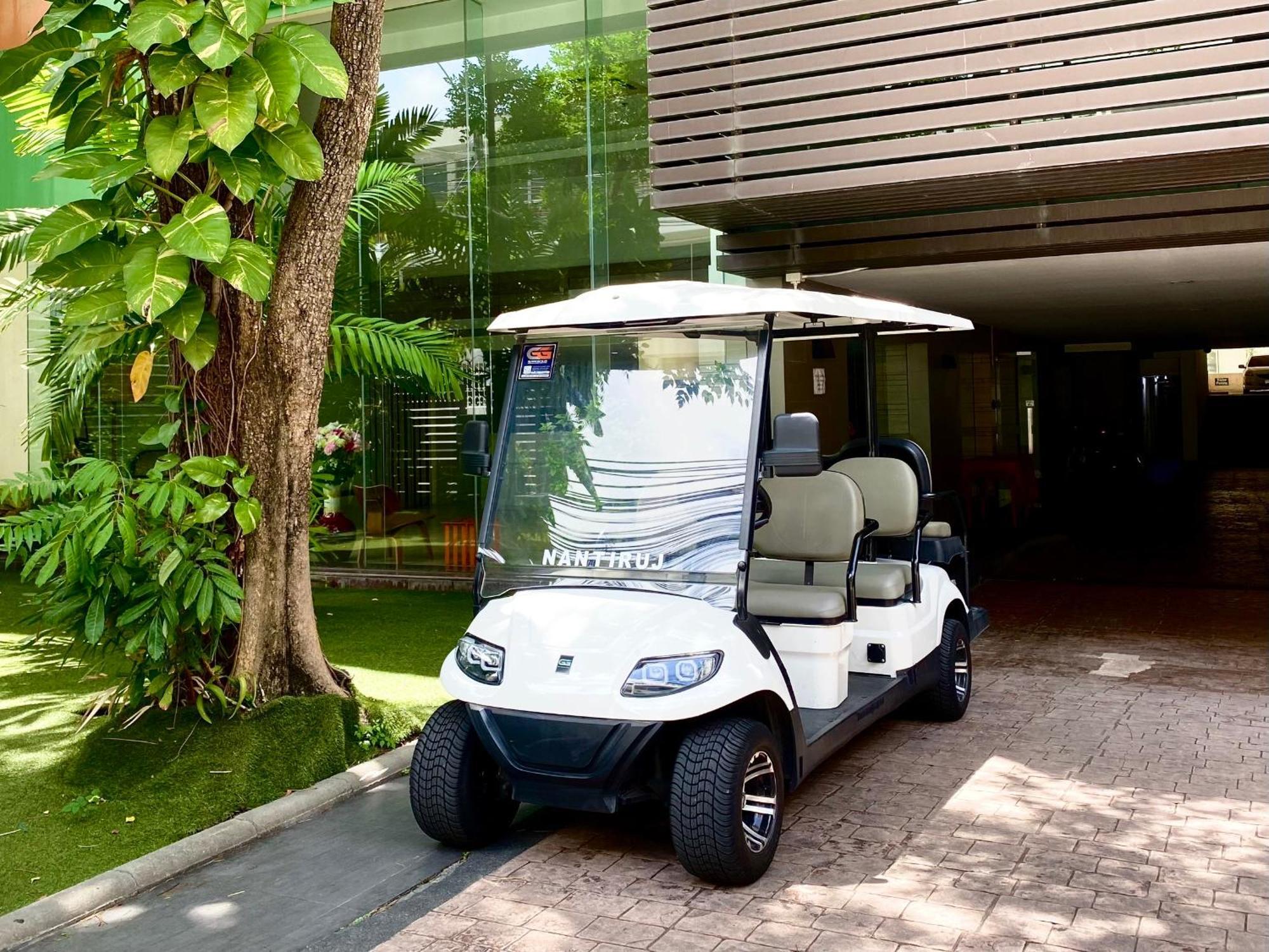 شقة Nantiruj Tower - นันทิรุจ ทาวเวอร์ เซอร์วิสอพาร์ทเม้นท์ สุขุมวิท ซอย 8 بانكوك المظهر الخارجي الصورة
